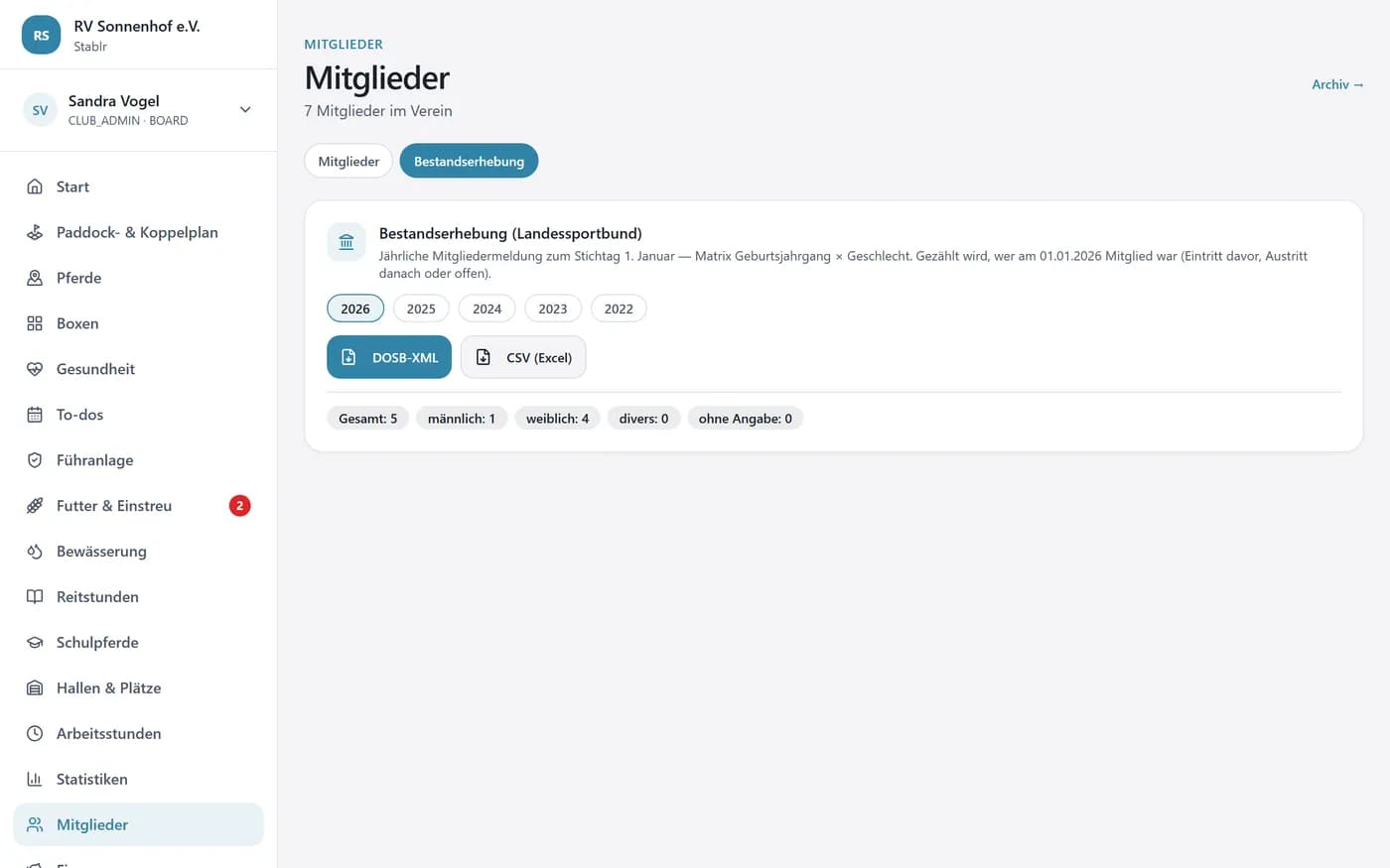 Mitgliederseite in Stablr mit Bestandserhebungs-Tab: Jahres-Auswahl, Download-Buttons für DOSB-XML und CSV sowie Kennzahlen nach Geschlecht